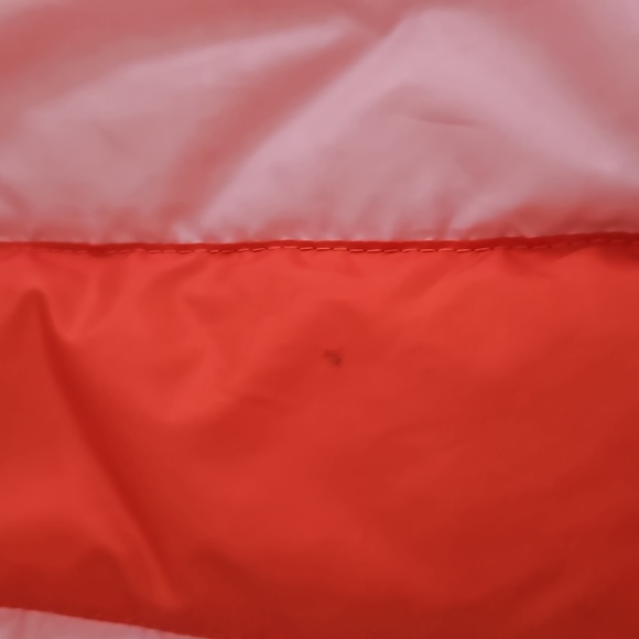 Burberry girls down vest - Picture 6 of 7